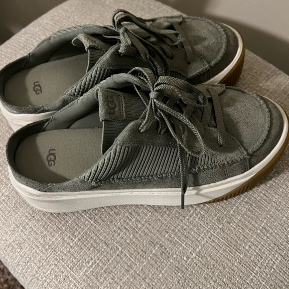 UGG Women's Green Suede Sneakers SZ 11 - Picture 5 of 7